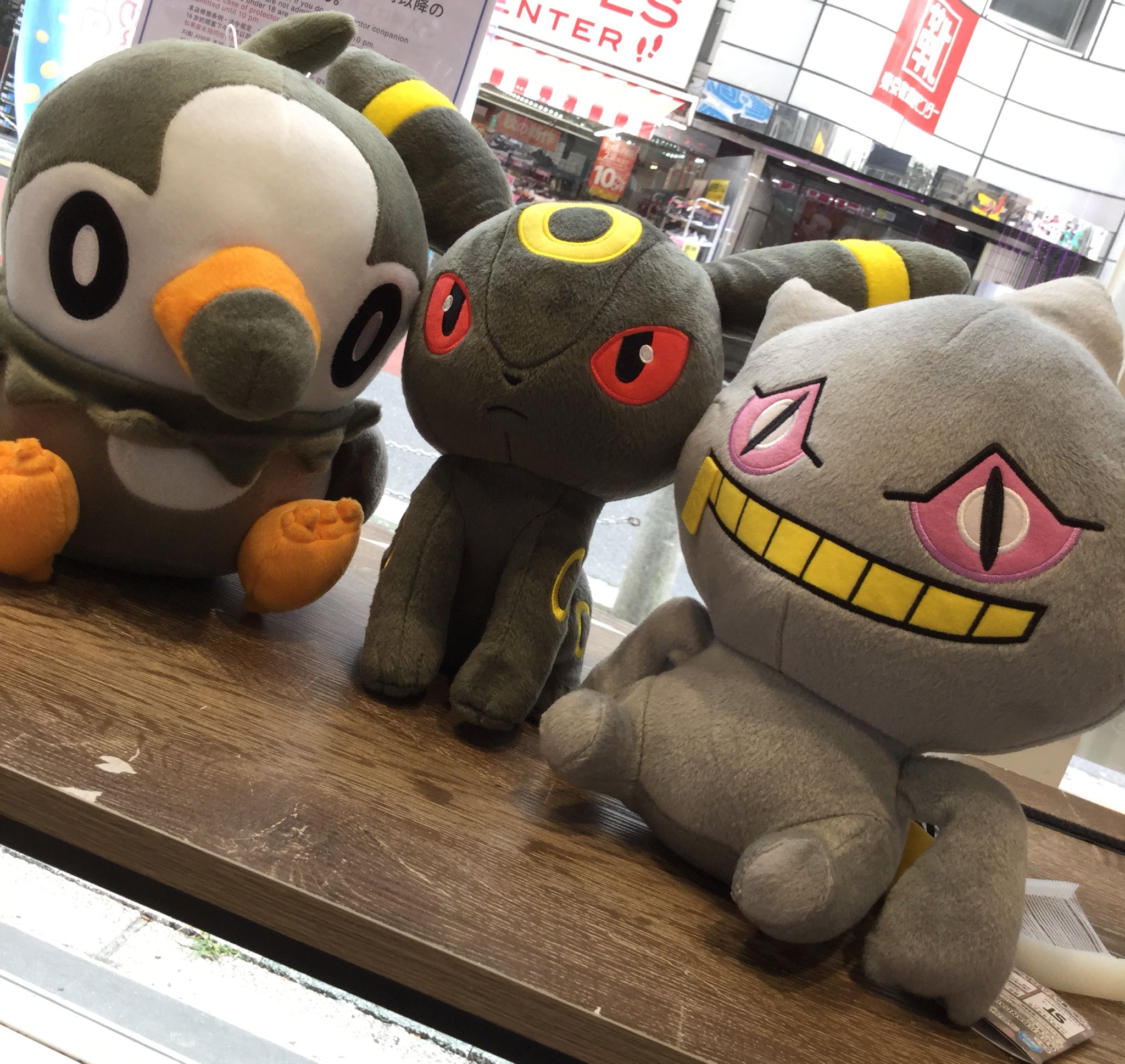セガ 赤羽駅前 景品情報 ポケットモンスター でっかいコロっとまんまるぬいぐるみ カラフル ブラッキー ジュペッタ ムックル 入荷致しました 全3種類となっております 一階にてお待ちしておりますー セガ赤羽駅前 Sega