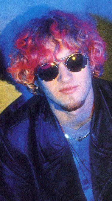 Happy birthday layne + happy layne staley day!!! 