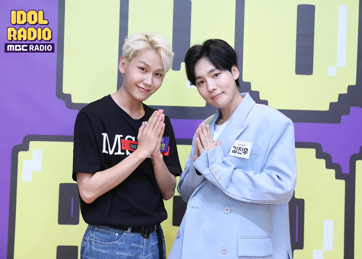 idolradiokorea's tweet photo. [#아이돌라디오 앨범 20190819] 

ep321. 널 좋아해, 또 with 위너 김진우 

#IDOLRADIO #BTOB #비투비 #정일훈 #WINNER #위너 #김진우 #JINU https://t.co/A0MfFLJtai