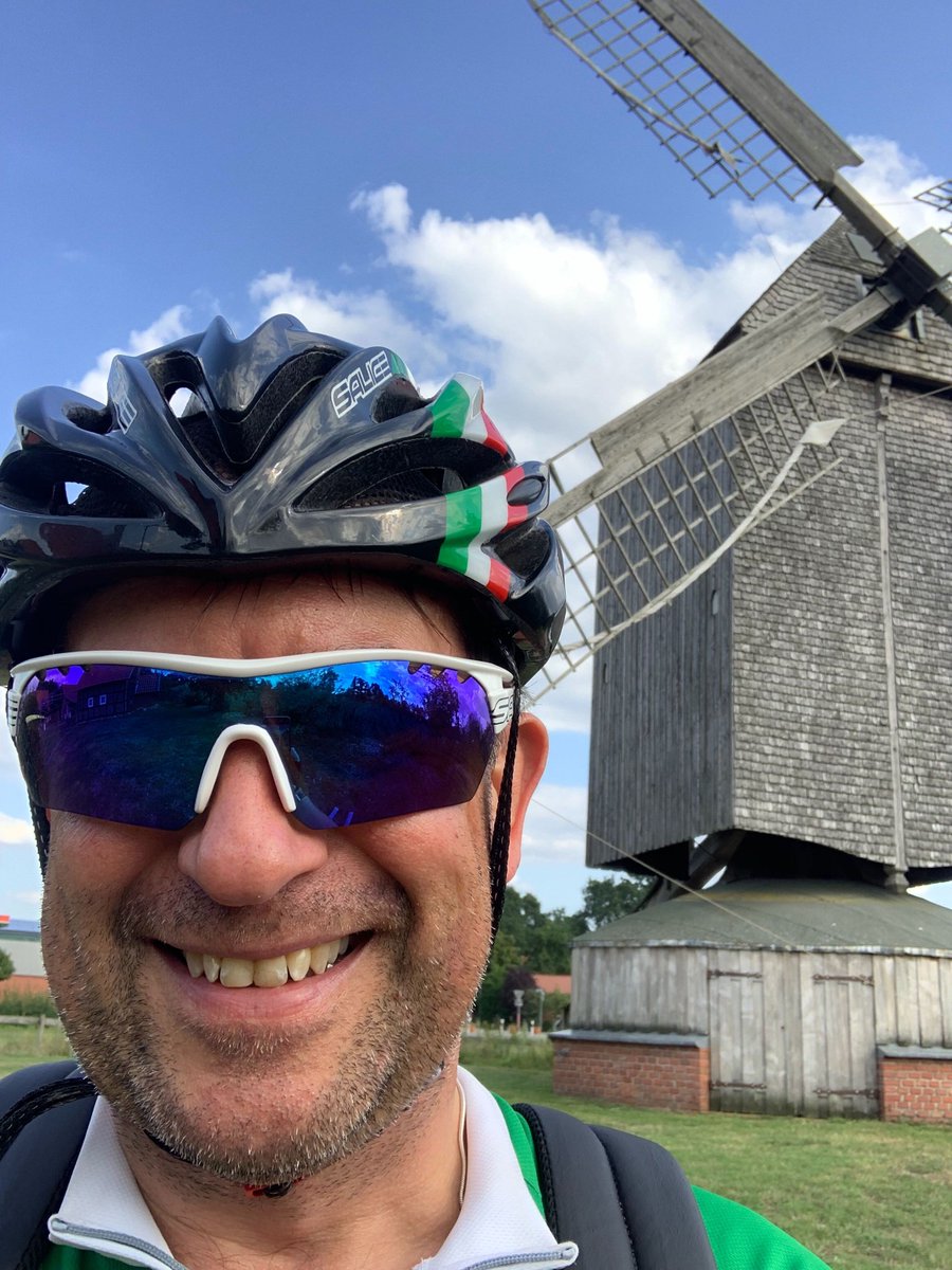 triplesense's tweet photo. #RideWithReply Rückblick: Gestern Gütersloh mit einer sportbegeisterten @Reply_DE Holding und toller Begleitung über ca. 70 km. Danke Thomas und Jörg! #ReplyBikeTour #LifeAtReply #724km #TriplesenseReply https://t.co/LSrWdpq8Sr