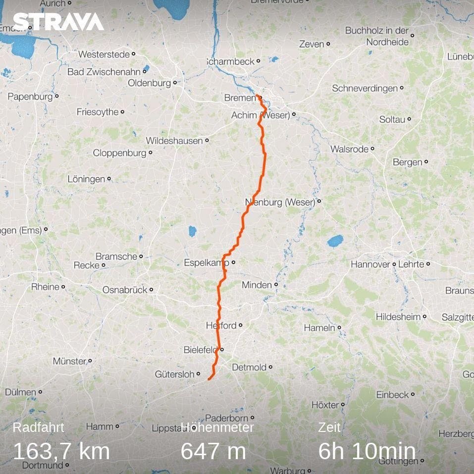 triplesense's tweet photo. #RideWithReply Rückblick: Gestern Gütersloh mit einer sportbegeisterten @Reply_DE Holding und toller Begleitung über ca. 70 km. Danke Thomas und Jörg! #ReplyBikeTour #LifeAtReply #724km #TriplesenseReply https://t.co/LSrWdpq8Sr