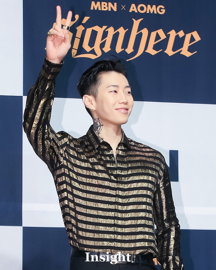 insight_co_kr's tweet photo. "사인히어" 제작발표회에서 독보적 존재감 드러낸 박재범
Jay Park at “Signhere" Press Conference
#박재범 #사인히어 #힙합 #오디션 #제작발표회 #사진 #Jaypark #Singhere #photo https://t.co/sY0aAIpGWf
