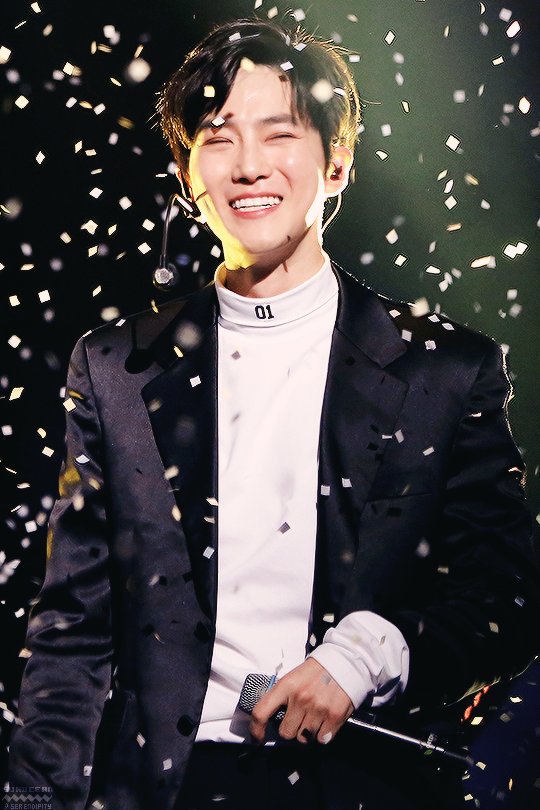 morelifecircle's tweet photo. Terimakasih telah menjadi bapak dari para anak" manjamu suhu🖤❤️
Jangan lelah menjadi leader ternistakan, kami para exo-l selalu mendukung EXO dimanapun kapanpun kalian berada.

#SUHOxANFFISAmbassador
#수호x순천만세계동물영화제 https://t.co/63QfqQqGW1