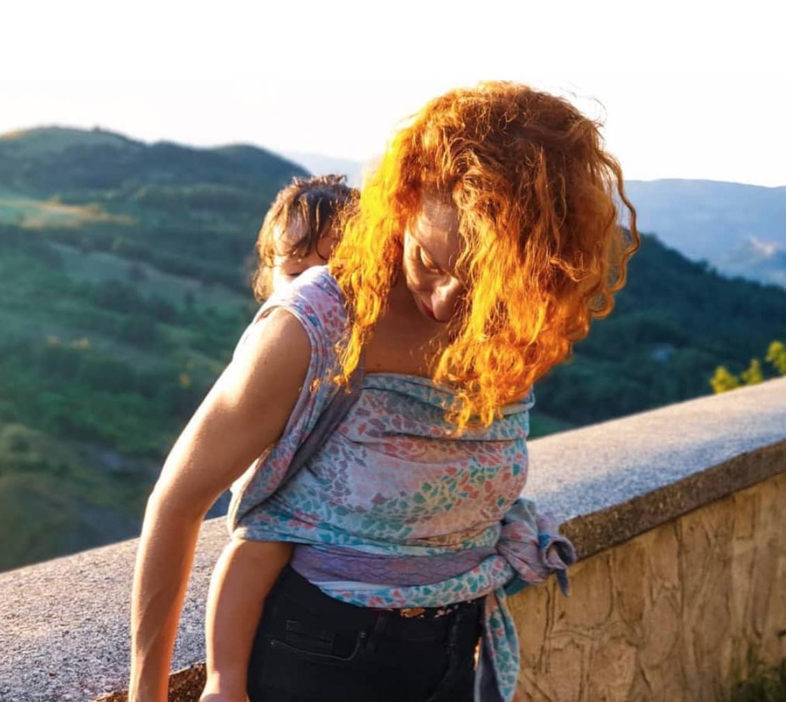 Thank you for letting us share your picture <a href="/sarahlingsarah/">Momisdancing</a> on Insta
#repost 

Clothes mean nothing until someone lives in them. – Marc Jacobs

#didymos
#didymosbabywearing