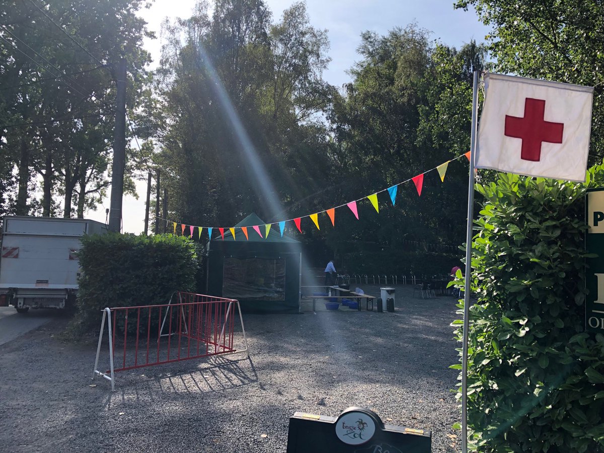 dimimae's tweet photo. De derde #hulppost op de route van de 32km staat thv Herberg De Vuile Seule. We zijn er klaar voor om de wandelaars te ontvangen ! // @4dIJzer @MedicalCompoBe @BelgiumDefence @Lombardsijde https://t.co/nYUIg7CFex