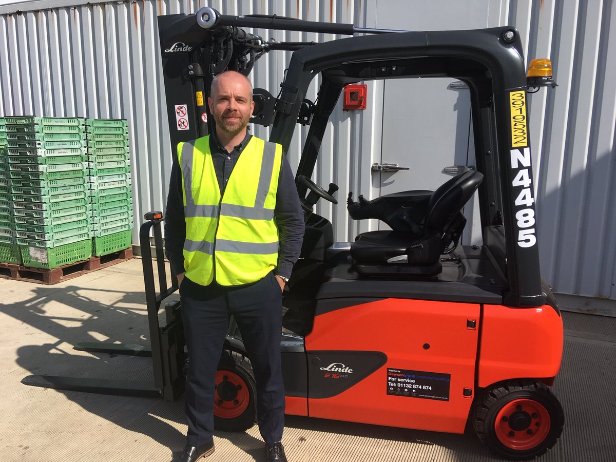 Below we have Andy Finch with a Linde E16P-02.

'Not only do I provide weekly hire material handling equipment I also provide used, and as you see here, new long term contract equipment'- Andy Finch