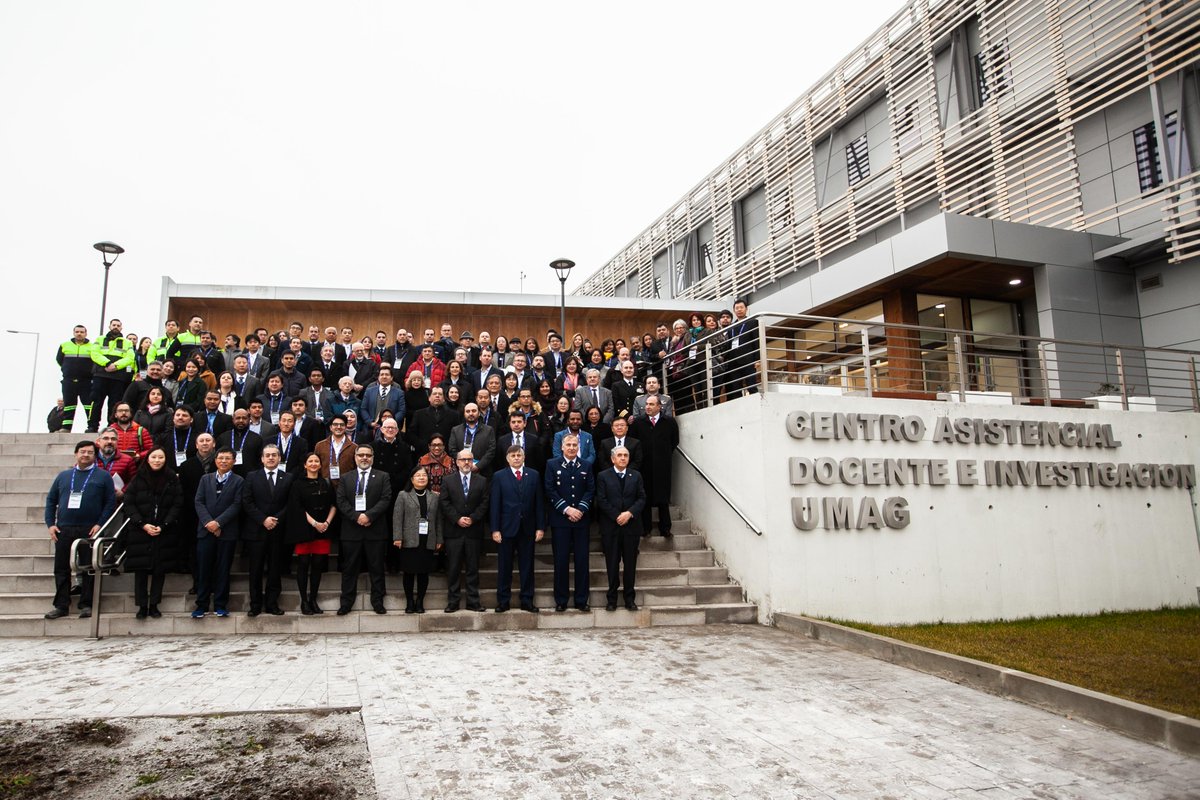 apcc21's tweet photo. The #APECClimateSymposium is currently underway in #PuntaArenas #Chile on the theme of "Pathway to #sustainable growth under a changing #climate: enhancing interaction between #climatescience and #society"
#APCS2019 #APEC #APECChile2019 #climatechange #science #sustainablegrowth https://t.co/A6h28O2mEj
