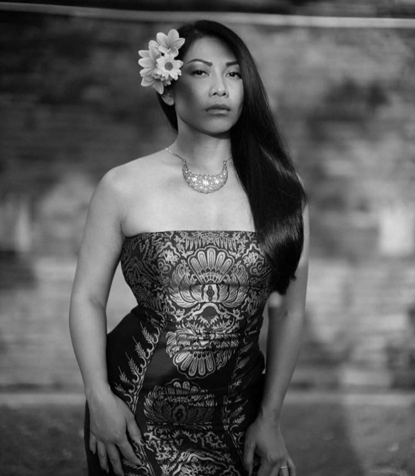 bbi_daily's tweet photo. Lagu @Anggun_Cipta, "Perfect World" yang termasuk ke dalam album berbahasa Prancis "Toujours un Ailleurs" yang rilis tahun 2015, naik ke dalam peringkat 45 dalam chart Dance Club Songs @billboard. Selamat, Anggun! 🖤 #billboardid #angguncsasmi #anggun https://t.co/X9nbR2EGOr