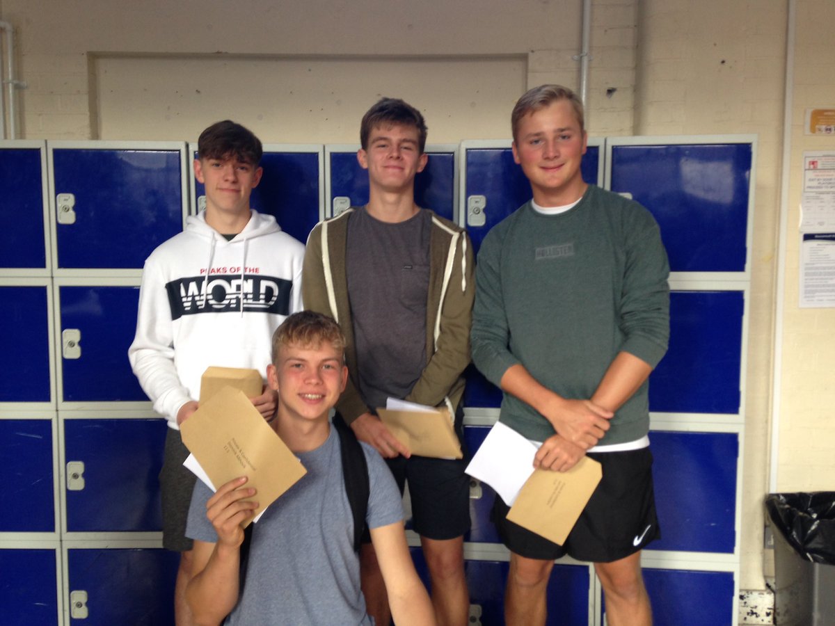 More happy faces at Bournemouth School this morning on #gcseresultsday2019 <a href="/Bournemouthecho/">Bournemouth Echo</a>