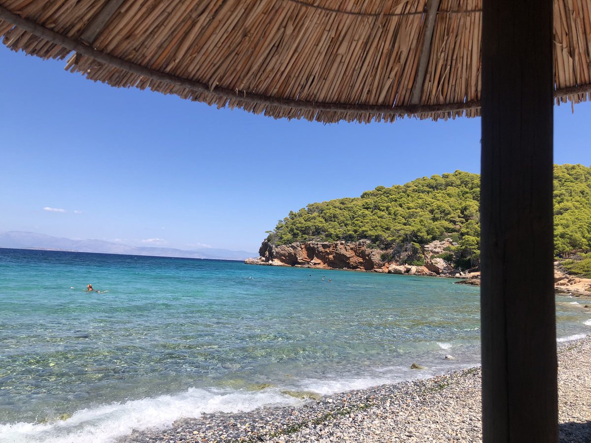 simonesangi's tweet photo. Spiaggia di Dragonera...con uno strano individuo avvistato sul posto! ☀️#Ferie https://t.co/FQM53L1ZRK