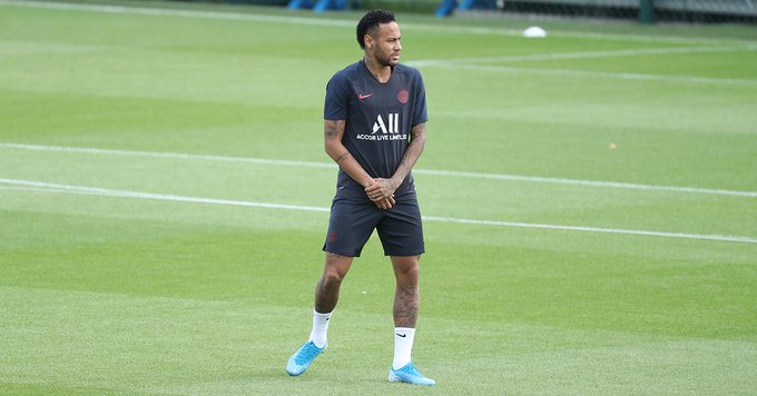 Voir l'image sur Twitter