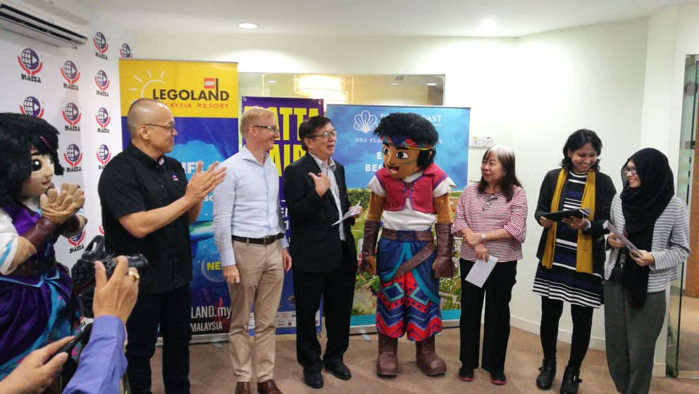 beritartm's tweet image. 22 Ogos - Pelbagai tawaran menarik menanti pengunjung menerusi Matta Fair 2019 yang akan diadakan 
pada 6 hingga September 2019, di #PWTC.
facebook.com/BeritaRTM/phot…

#BeritaRTM @mattafair
