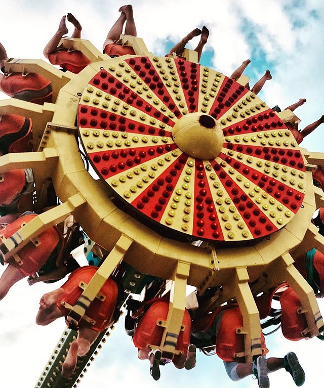 DLSPR's tweet image. Summer fun #jerseyshore #boardwalk #summerdaze #rides #upsidedown #summertime #summervibes #pointpleasant #instafun #instasummer #redandyellow #colors #fun #sky #njisntboring #newjersey #beachvibes #socialmedia #socialmediamarketing #pr ift.tt/33OuSK2