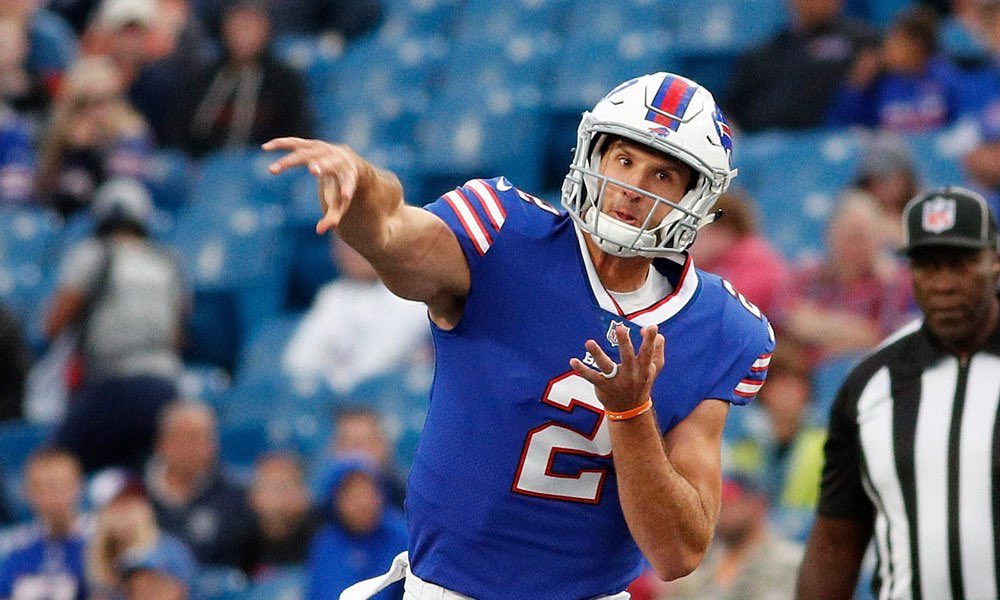 playofflondon's tweet photo. Starting a franchise today who are you picking 

Retweet for Peterman, Like for Dak https://t.co/cZo6l211AR