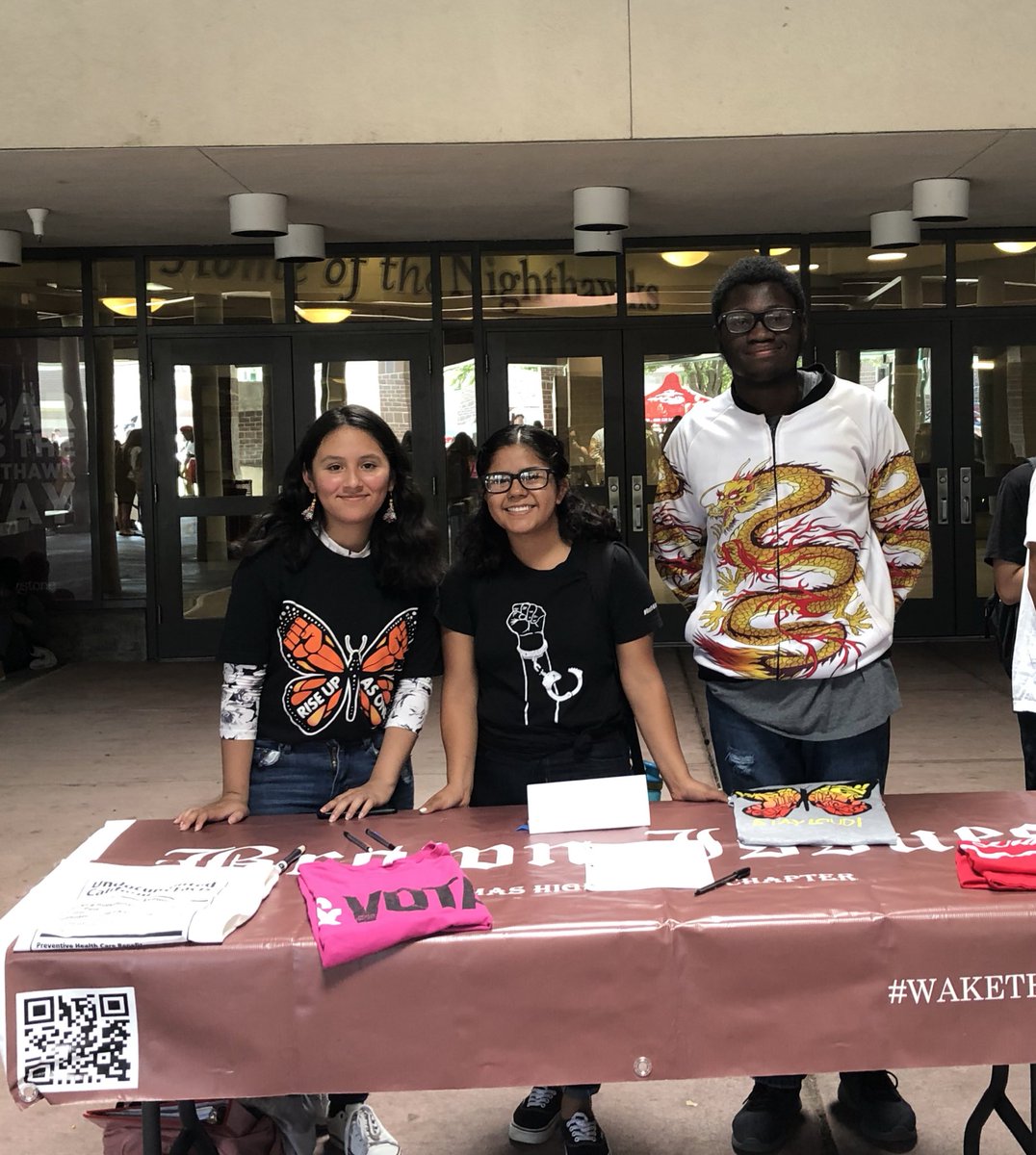 NHS_BrownIssues's tweet photo. Club Rush 2019 - Natomas Brown Issues https://t.co/v2Fiq3KLXX