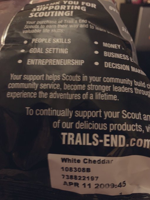 Am I trippin or did I get scammed with 10 year old popcorn? https://t.co/jDVdtocjUN<a href="/tag/dozurethedobermann"class="tags"><span>#dozurethedobermann</span></a>