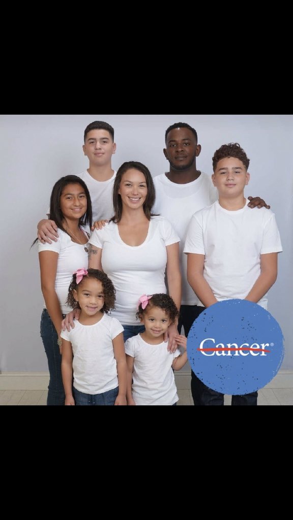 shaunananarosee's tweet photo. @TheEllenShow @KylieJenner Please help my very dear friend Sarah Jackson. She is battling metastatic breast cancer. She is a wonderful mother and this family is in need of some help. Thank you Ellen and Kylie for all you do. #cancersucks #pleasehelpEllenandKylie 
https://t.co/MHgsc5MWmw https://t.co/CeEwmW2j3t