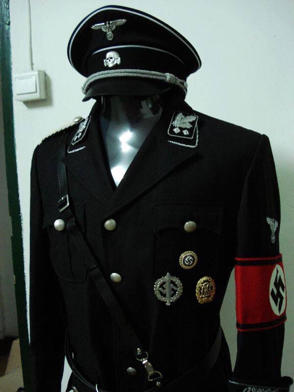 Tegenstander glans plaag Twitter 上的 Fake History Hunter:"@maximiliano1_mx Incorrect. Hugo Boss manufactured Nazi uniforms but he was just one of many who did, and he was a member of the Nazi party, but he didn't Tegenstander glans plaag Twitter 上的 Fake History Hunter:"@maximiliano1_mx Incorrect. Hugo Boss manufactured Nazi uniforms but he was just one of many who did, and he was a member of the Nazi party, but he didn't