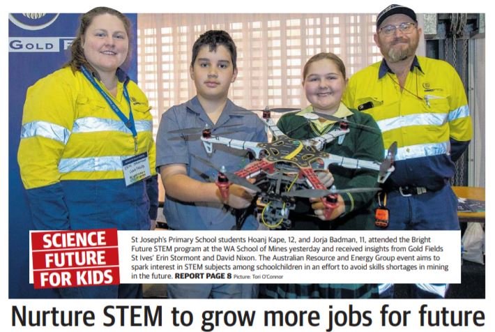 AREEAnewsroom's tweet photo. AMMA's #BrightFutureSTEM program was in #Kalgoorlie yesterday sparking students' interest in STEM &amp; the resources + energy sector.

Thanks to @KCGMSuperpit @NewmontAu @ThiessMining @StBarbaraLtd @GoldFields_LTD for supporting the event.

🗞️ https://t.co/DxbFv5OY5P https://t.co/QkQcOWVp47