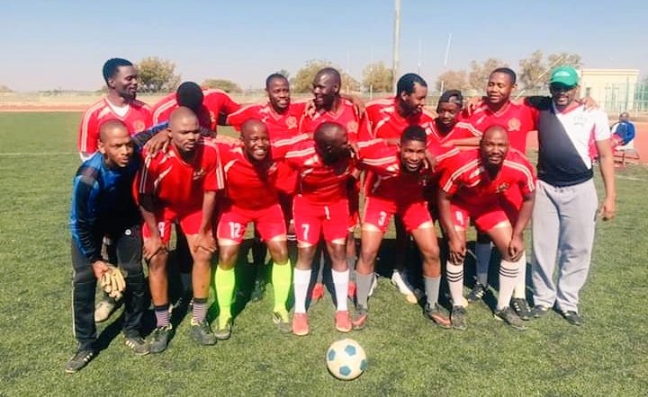 sc_dragons's tweet photo. 25.08.2019
Dragons๐vs Dinotshi Masters
๐*Broadhurst Ext.16
๐ 0930am
#DragonsSc #WeSpitFire #bwsocialclubs
#SundayFootball https://t.co/16R3I8vORS