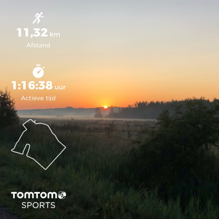 juulvandael's tweet photo. Zo de eerste uren van deze donderdag zitten erop. Goed besteed 😊🏃🏼‍♂️ Fijne dag! ⁦@Lopen_is_leuk⁩ ⁦@loopmaatjes⁩ https://t.co/3VEauwwq2B