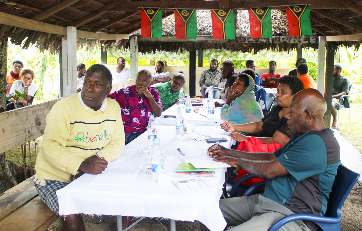 OxfamInVanuatu's tweet photo. #NDMO #VMGD, Shefa Provincial Council and Oxfam in Vanuatu continue to strengthen Community Disaster & Climate Change Committees #CDCCCs in Shefa communities.
#DisasterREADY #DisasterPreparedness https://t.co/wLRf61vYE6