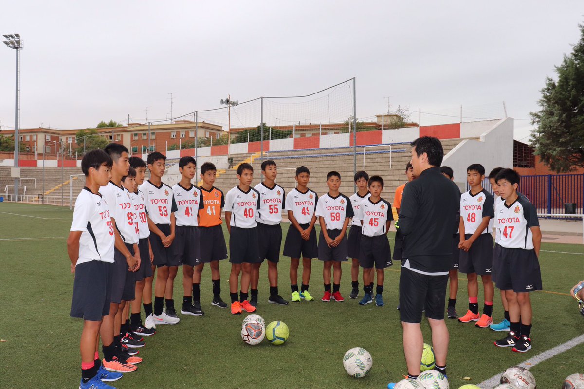 تويتر 名古屋グランパス Nagoya Grampus على تويتر Grampus U 14スペイン遠征 2日目 午前はトレーニングを行いました 午後は練習試合をヘタフェcf U 15と 結果は1 3 0 2 1 1 鈴木陽人 1学年上との練習試合でしたが海外の選手相手に素晴らしい