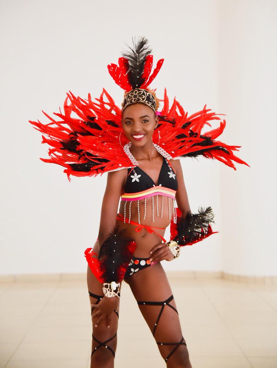 KeSphere's tweet photo. Feathers on the lose in Nairobi, courtesy of Sphere Kenya and Bigtime entertainment this Mashujaa weekend, on 19-20 October.
#iammardigraske #iammardigrasnairobi #ilovethefeatheramin https://t.co/LshAy2a556
