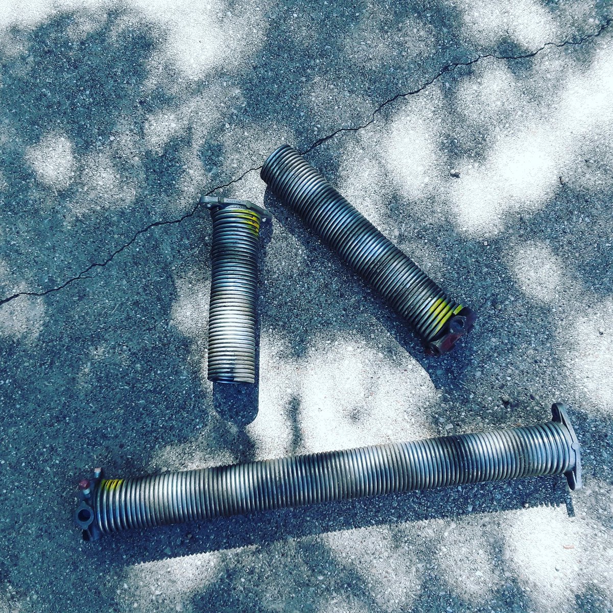 GarageDFWrepair's tweet photo. Broken Garage Door Spring Repair
#FortWorth 
#garagedoorrepair

Learn more about garage door repair fort worth

https://t.co/LUOBqgAPh8 https://t.co/hr4WtalZlS