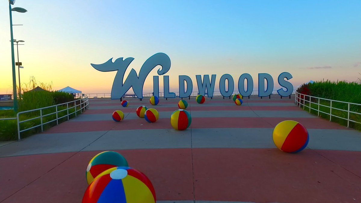 robertscherzerr's tweet photo. Wildwood
Famous as a residential beach in the city of Wildwood, this is a great place to live as well as visit. There is no badge fee required to access this beach. It boasts of a boardwalk, amusement piers and water parks. https://t.co/0bXX6Ar3JR