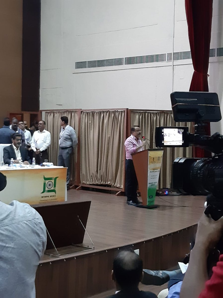 BPOBPM's tweet photo. Shri Umesh Prasad Sah, Director of IT &amp; e-Gov, presenting his foresight about Jharkhand BPO/BPM Summit 2019 https://t.co/UhYLhqYgdu