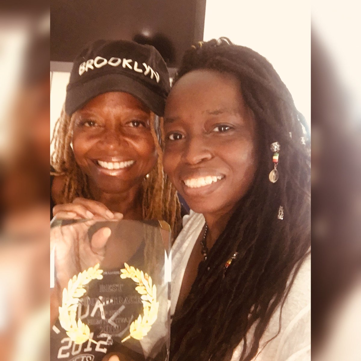 MitchiePie28's tweet photo. Team Nana’s Room!!! Look what we did at the Hip Hop Film Fest. Nom Best Actress
Nom Best Cinematography
WINNER Best Soundtrack!!!! 
Proud of us!!! So stoked!!! @hhff_nyc https://t.co/vgz1KkuO5w