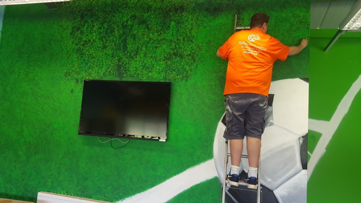 Check out our progress! Some serious detail (not to mention skill) being put in by Andy of Eesome Doodle . Great work Andy!!!

What do people think?? #refurb #grassroots <a href="/WestRidingFA/">West Riding FA</a>
