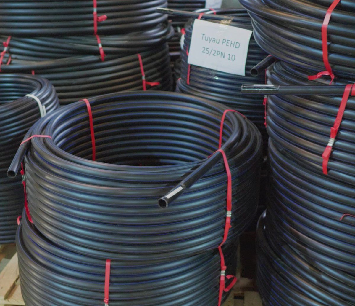 GasyplastM's tweet photo. #Gasyplast #PEHD #eau
Les tuyaux en PEHD (Polyéthylène Haute Densité) sont utilisés pour transporter de l'#eau_potable, des #eaux_usées, des déchets dangereux, des produits chimiques et des gaz comprimés.
#Industrie_pétrolière_gazière_et_minière https://t.co/xUUQvRicIk