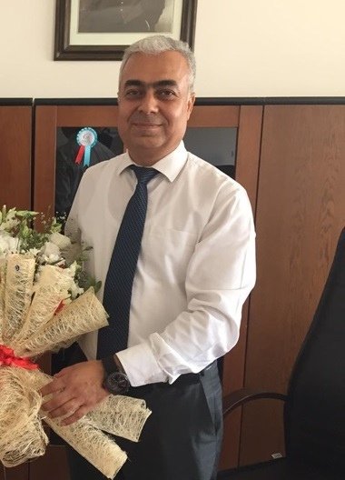 Manisa Celal Bayar Üniversitesi Fen Bilimleri Enstitüsü Müdürlüğü Dekanı Olarak atanan Sayın Doç. Dr. Kamil Şirin Hocamıza ÜSİTEM olarak hayırlı olsun ziyareti gerçekleştirdik.