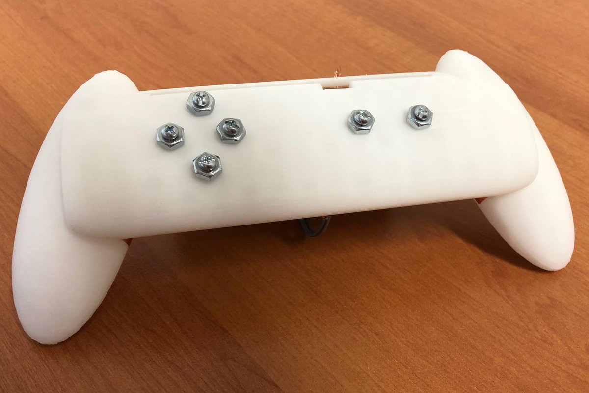 Simon_Fittock's tweet photo. Who doesn't love a good game? Today, I created a 3D printed @makeymakey game controller using @tinkercad. Awesome #STEM project to be paired with students' @ScratchEdTeam games. Could easily be done with cardboard, wood or other recyclables. #edtech #STEMeducation @gravescolleen https://t.co/6suS0LLzzD