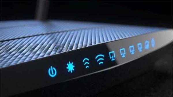 JagbaniOnline's tweet image. #Jio ਤੋਂ ਬਾਅਦ ਹੁਣ #Airtel ਆਪਣੇ ਨਵੇਂ #AndroidSetTopBox ਨਾਲ ਦੇਵੇਗੀ ਫ੍ਰੀ #HDTV!  jagbani.punjabkesari.in/gadgets/news/a… 

 .@airtelindia .@reliancejio #SetTopBox #Android