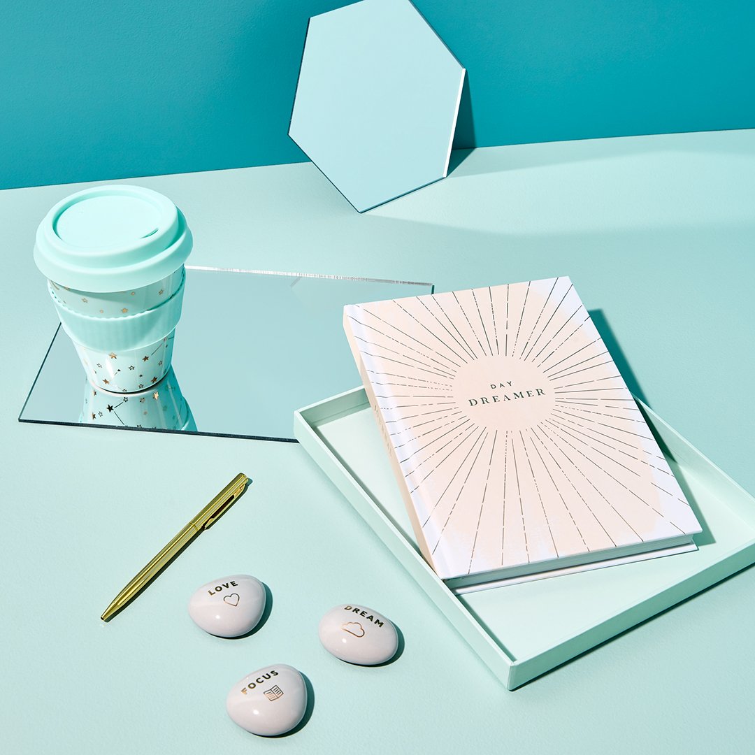 You shine. We shine. She shines ✨ Be inspired to focus on your dreams and put pen to paper every day with our new A5 Feature Journal Gift Set ✨