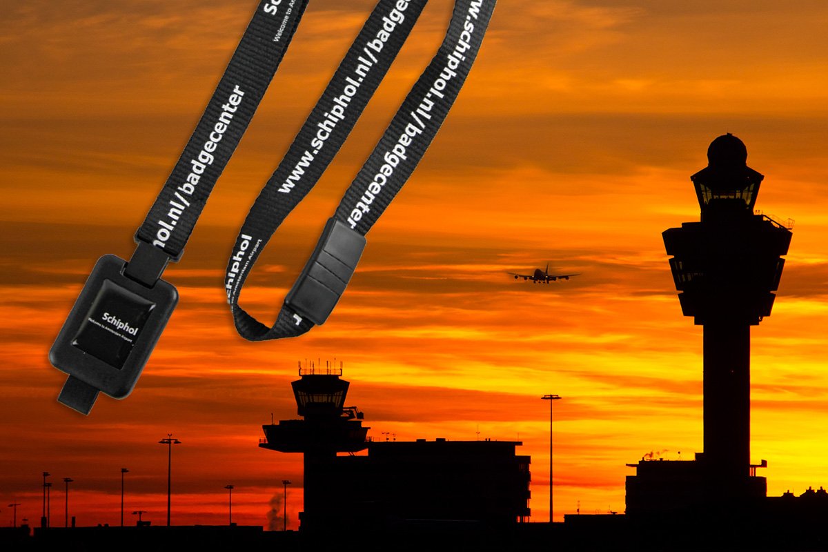 PDCBIGEVENTS's tweet photo. Amsterdam Airport Schiphol employees use our amazing SlimReel lanyards. Check it out: https://t.co/p1EPpAQq62 @Schiphol #Airport #pdcbig https://t.co/dhPwm76BrS