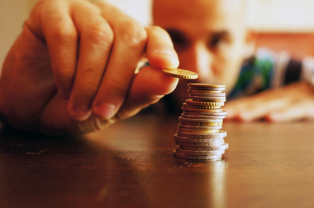 Loon flexwerker is helft lager dan bij vast werk. En nog altijd 7% lager als er  een correctie voor leeftijd, opleiding etc. wordt toegepast buff.ly/2KM8RUw