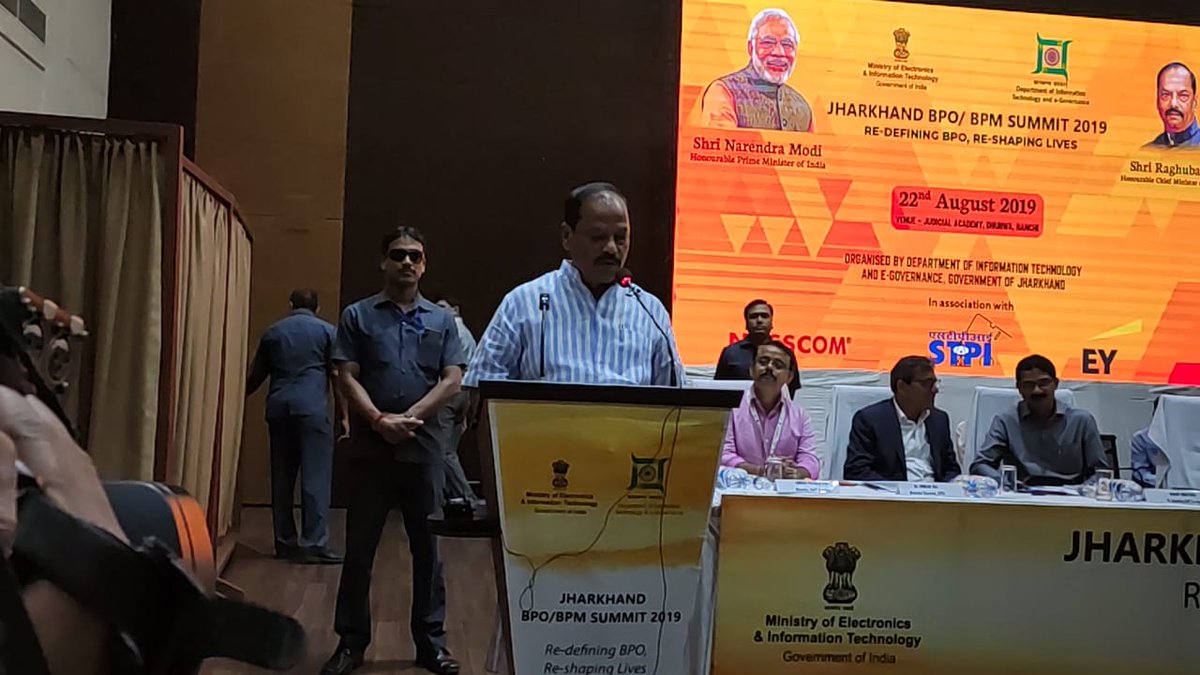 BPOBPM's tweet photo. Shri @dasraghubar, Hon’ble Chief Minister, Govt. of Jharkhand is now presenting on stage the vision of Jharkhand BPO/BPM Summit 2019
@ITDept_JH @StpiRanchi https://t.co/BjpAERNQGt
