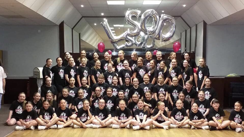 Massive good luck wishes to this lot as they head to the World Championships! 🍀🍀🍀