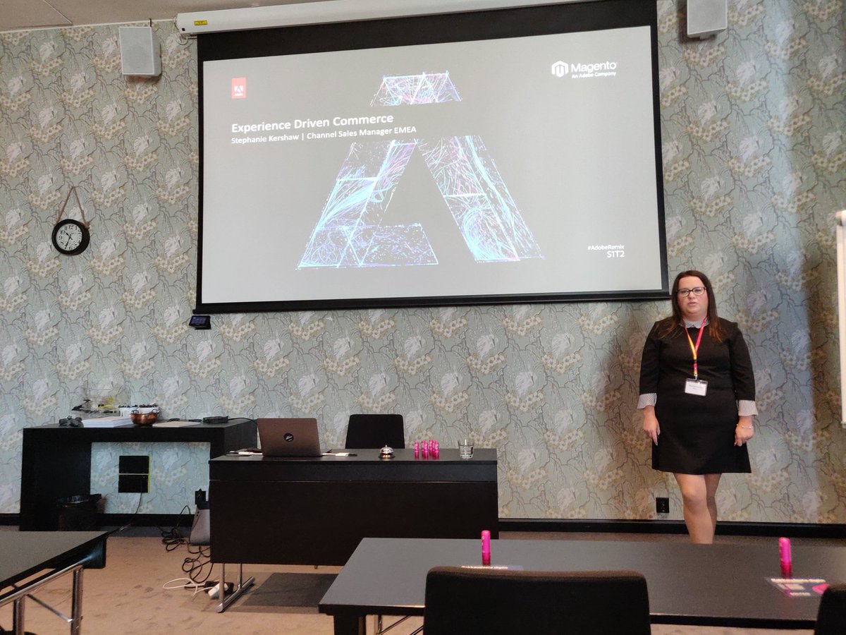 Kiss my #PIM: Aamupäivän päättää @magento'n loistava Stephanie Kershaw kertomalla kokemuksien merkityksestä verkossa. #rakkaudestadigiin #commerce