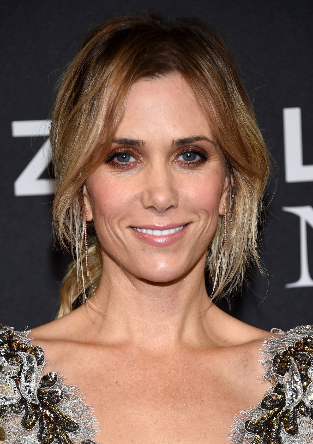 Happy 46th birthday to the hot and funny Kristen Wiig! 