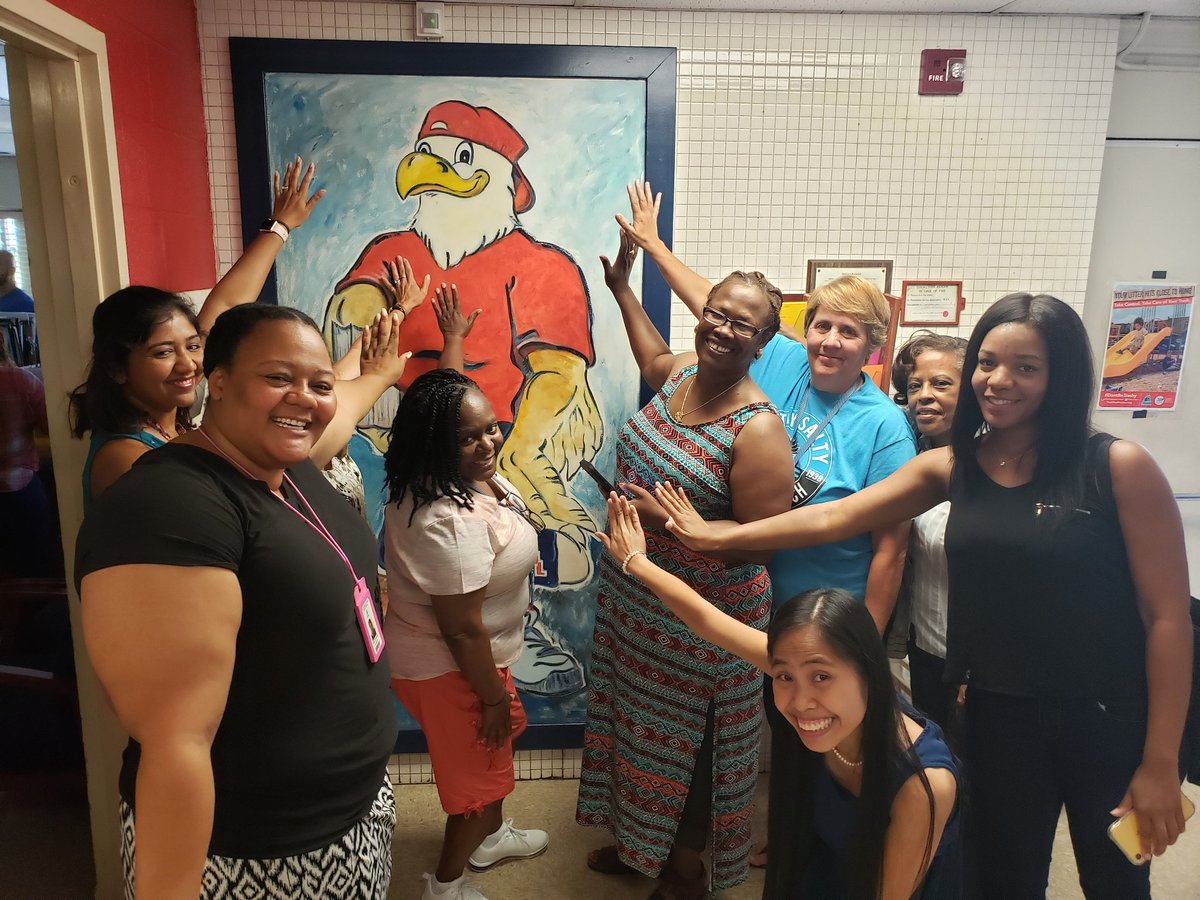 ShlMiss's tweet photo. @SHLElementary #PGCPSProud #goSHLEagles https://t.co/gszQ5jASSo