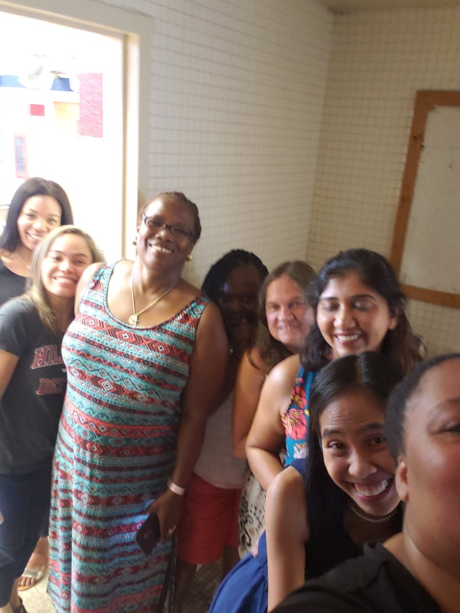 ShlMiss's tweet photo. @SHLElementary #PGCPSProud #goSHLEagles https://t.co/gszQ5jASSo