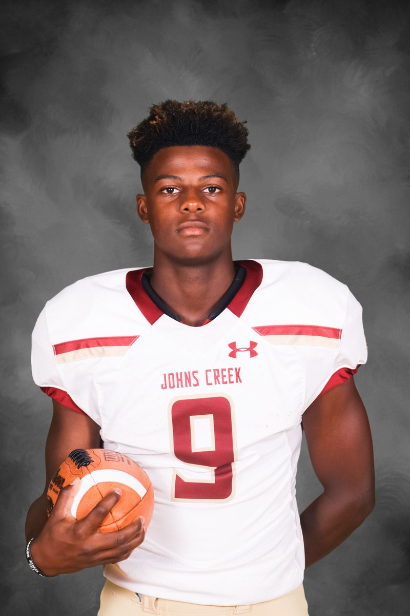 JohnsCreekHSFB's tweet photo. @Daltonpearson51 earned Offensive MVP honors after catching 2 TDS in last weeks win over Creekside! #JustConquer #DragTheToe @LeadGladiator https://t.co/x0TxksEWbW