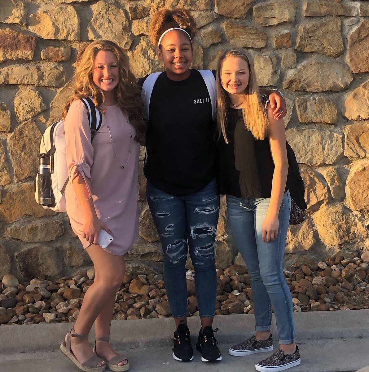 LindsayRFuller's tweet photo. Happy first day, y’all! 11th and 9th! 💙 #FirstDayRoo https://t.co/SiLXl4Rn38