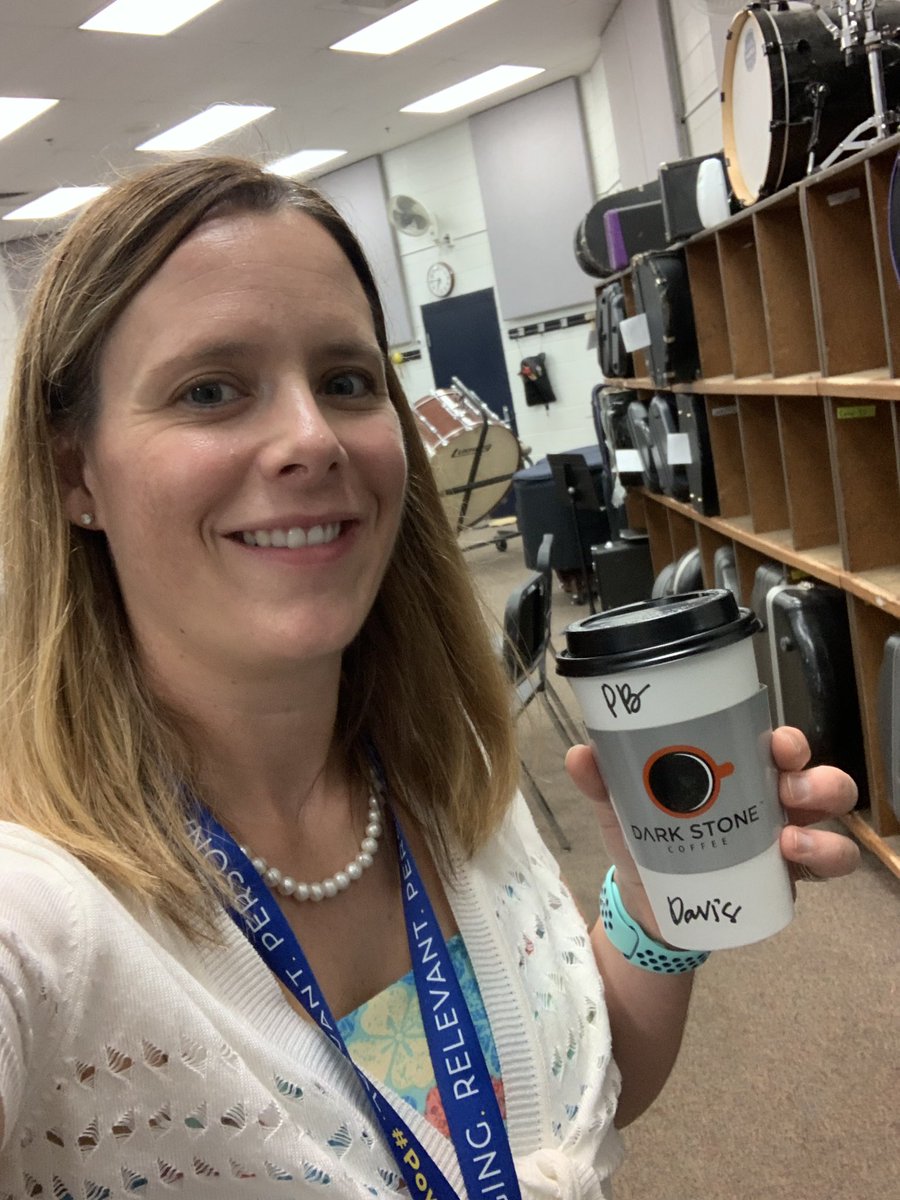 CarverBands's tweet photo. Thank you New Life Church and Dark Stone Coffee for providing refreshments for the teachers @CarverMSCougars this morning!! #ThisTeacherLOVEScoffee #Blessed #Thankful https://t.co/OuVQ8oE0Kb