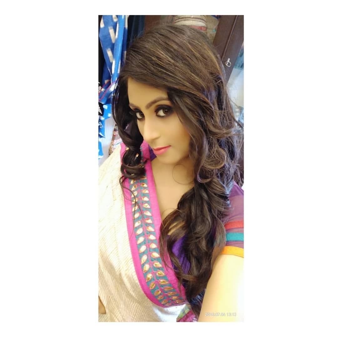 MariaChakrabor1's tweet photo. #Love_saree #Saree_selfie. https://t.co/8yxdZLjvIT